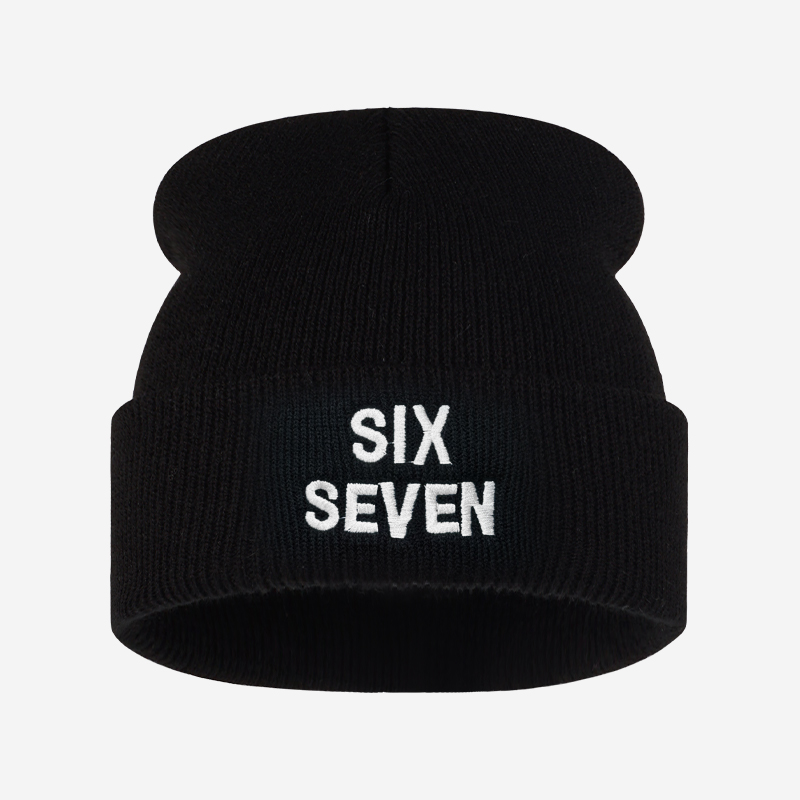 SIX SEVEN Letter Embroidered K - Beanie Cuffed Knit 评论和价格